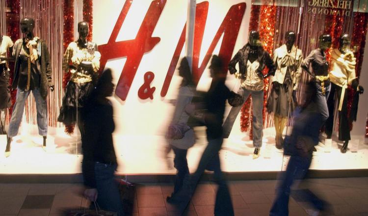 pacífico Producción aritmética H&M lanza campaña para reciclar ropa usada | ComunicarSe