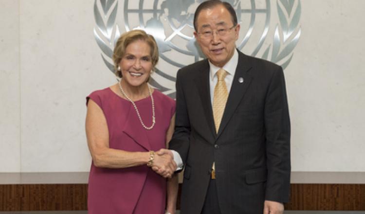 Ban Ki-moon con Judith Rodin, presidente de la Fundación Rockefeller
