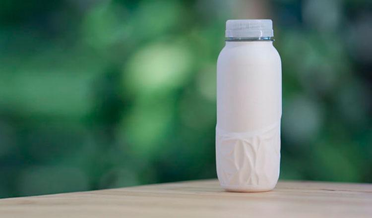 Primera botella biodegradable para agua