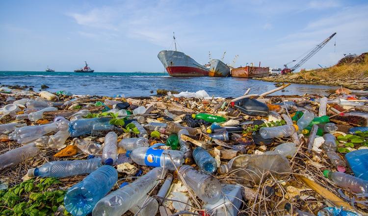 Acciones para reducir el plastico en casa
